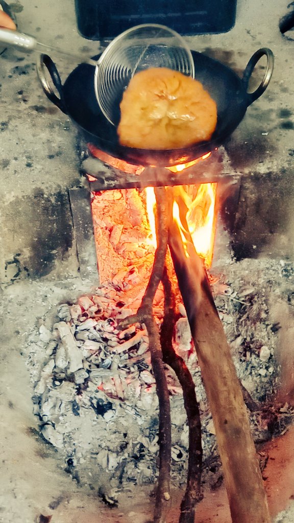 sumendra_thakur's tweet photo. May this Lohri bring opportunities your way, to explore every joy of life, turning all your dreams into reality and all your efforts into great achievements. Happy Lohri!
#Lohri #Lohri2021
#Lohrifestival
#lohriwishes
#lohriparty 
#lohriparty 
#LohriStartsFestivals 
#Celebration https://t.co/DBLOPjTwMX