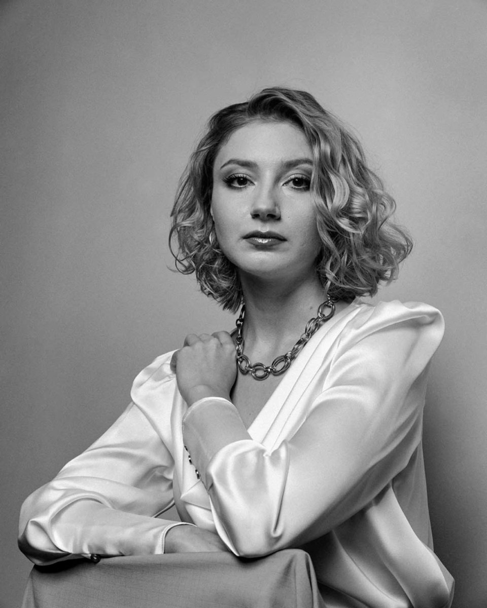 MatthewKeenanP1's tweet photo. Recently had the pleasure of making headshots with the wonderful Alyona Abramova. The Russian mezzo-soprano recently performed as a guest soloist at Teatro Real in Madrid and is represented by  Harrison Parrot. @a1yona_abramova #Harrisonparrot #opera #operasingersofinstagram https://t.co/30Bik7xpJS