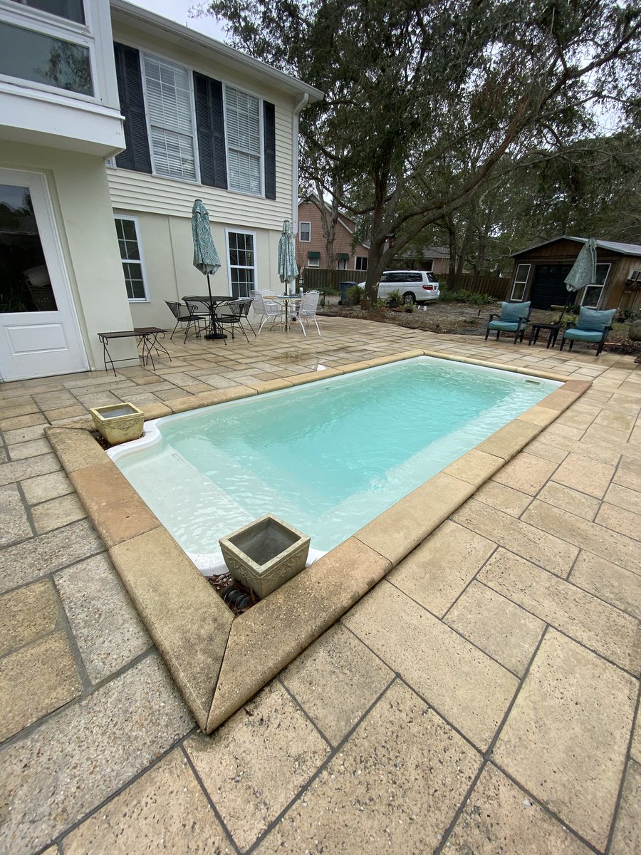 EyeDoWindows's tweet image. It’s Transformation Tuesday! One of the best transformations you can do for your home! 

Pavers cleaned ✅

Home cleaned ✅

Now is the time to get your home ready for spring! Call your local pressure washing company and get 10% off any exterior home cleaning! 251-609-2976