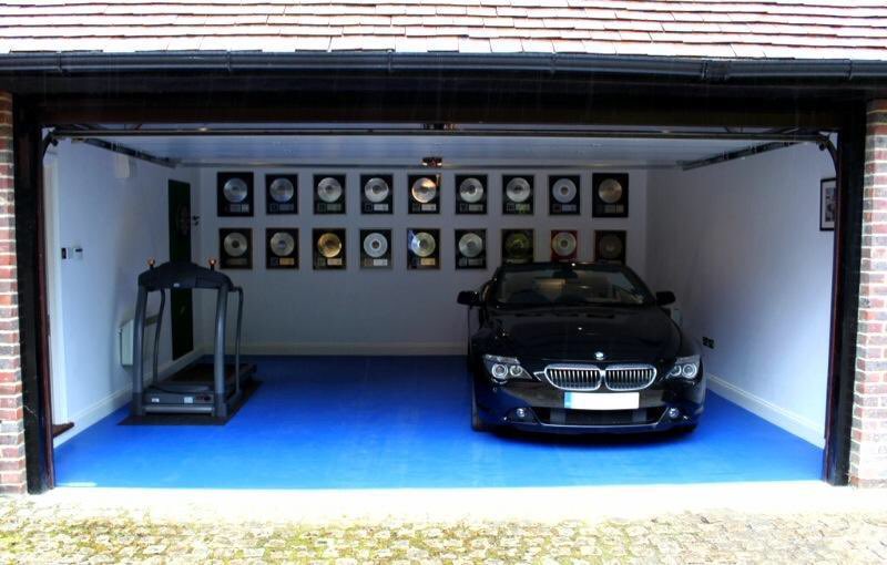 TektilesEurope's tweet photo. We have a handful of end of run interlocking flooring batches remaining. Get a quote! #paftektiles #garageflooring #garagefloortiles #workshopfloortiles #shedfloortiles https://t.co/E3NoSsc46Y