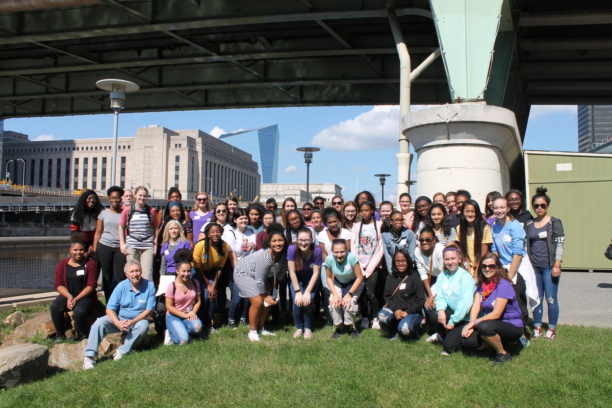 WTSPhiladelphia's tweet photo. Call for #Volunteers - TransportationYOU Program:
We are looking for more women professionals in the engineering, planning, marketing &amp; finance fields to volunteer as mentors for our 2021 TrYOU program. More info: https://t.co/VVWw44gwTf or via email: tryou@wtsphiladelphia.org https://t.co/PkOGGvROZi