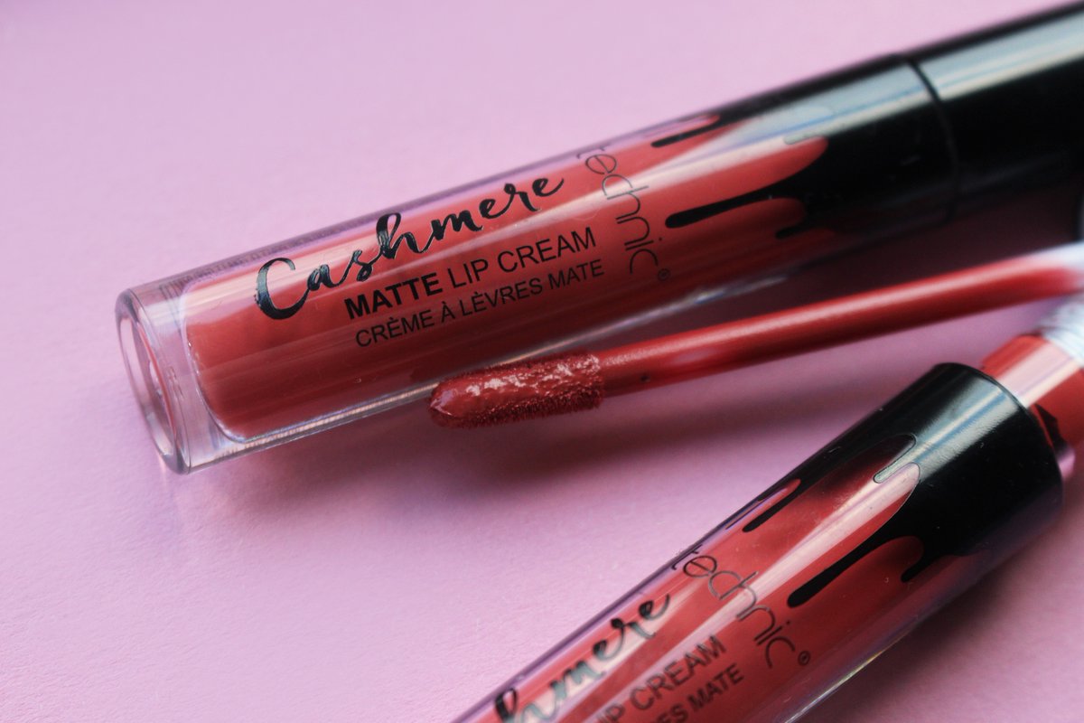 💋 EXPOSED CASHMERE MATTE LIP CREAM 💋 Full coverage, intense pigment, weightless on the lips and long lasting! What more could you need from a lipstick? #Techniccosmetics