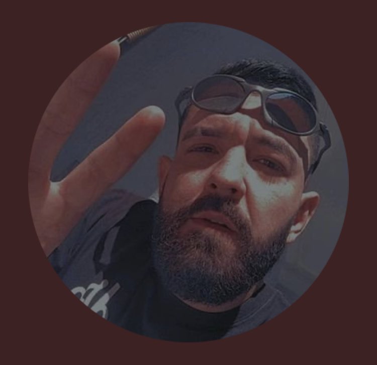 Pela manhã o @Brayaantrevisan resolveu recomendar sua atividade preferida nas horas vagas. Como não tem o que fazer, digamos que a dedicação é em tempo integral. Brainha domina a modalidade, mas não sou eu quem lhe fará concorrência. Fique tranquilo, gulosão dos óculos na testa😂