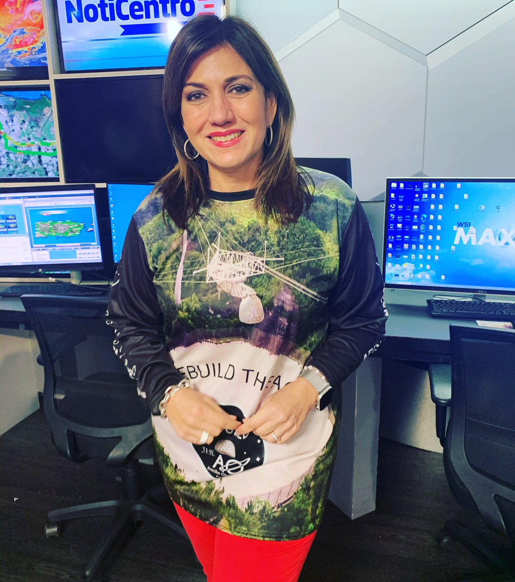¡Agradecida Ely Rosa Sportswear y Capitanes de Arecibo por tan bella camisa Save the Arecibo Observatory <a href="/SaveTheAO/">Save the Arecibo Observatory</a> The Arecibo Observatory <a href="/NAICobservatory/">Arecibo Observatory</a> ! La llevo con orgullo ✨🌟✨ #rebuildAreciboObservatory #rebuildtheao