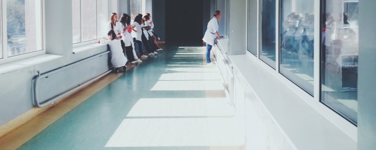 clustersalud_ae's tweet photo. En Uruguay proponen que asistentes a fiestas trabajen en hospitales https://t.co/HZdBae1I7y https://t.co/Wnm2KOVWLU
