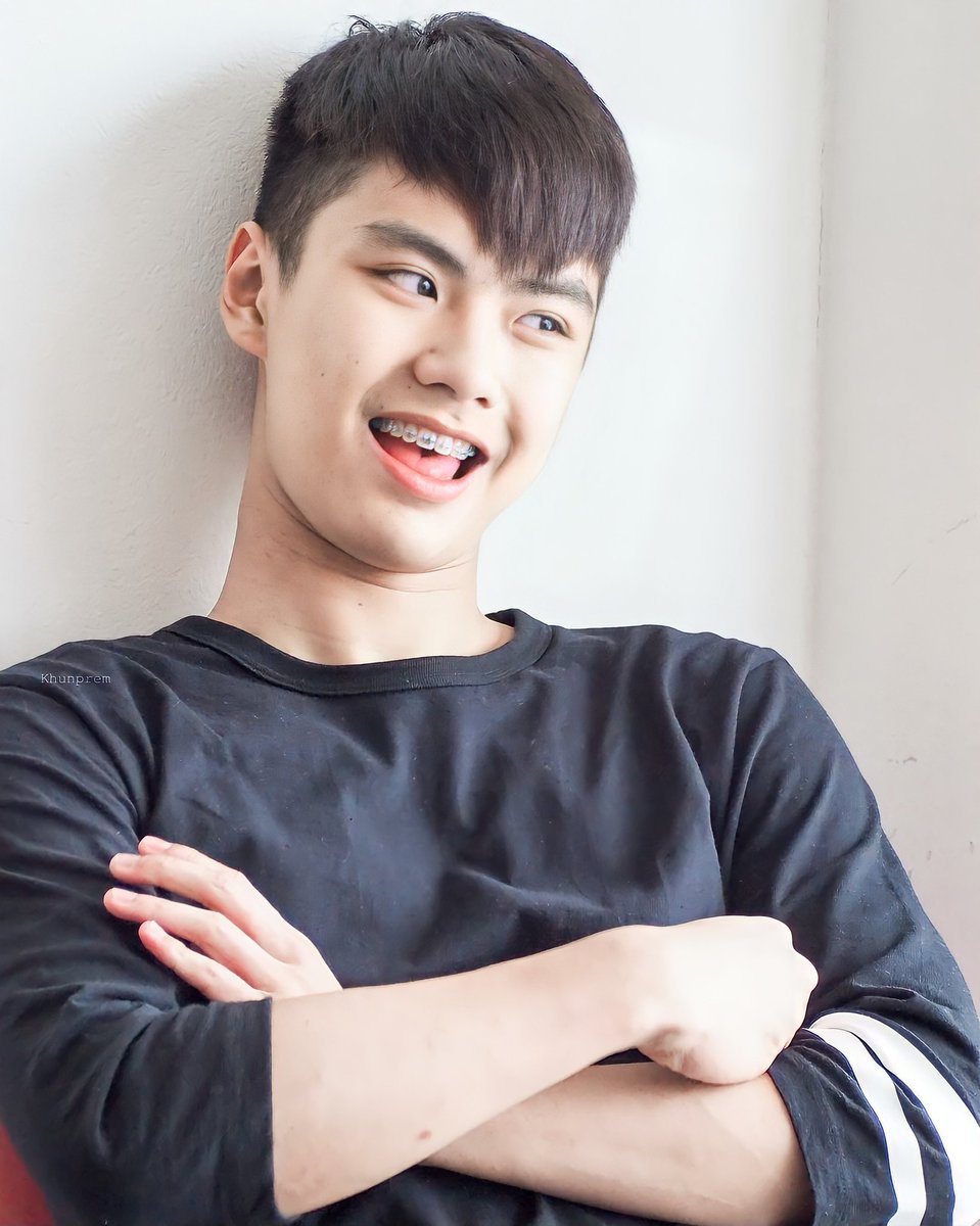 OhmPawatWorld's tweet photo. I'm inlove with him. No questions asked.🧡
@ohmpawatt
@Ohmpawat_Family
#OhmPawat #Pound #WarOfHighschool #OhmPawatChittsawangdee #OhmPawatworldwide #OhmPawatworld #Ohmpawatt #BLactor #ThaiBL #GMMTVActor #ThaiActor #Ohm #OhmPawatfan #ยิ้ม5พันของโอมภวั https://t.co/7U2v0zpudW
