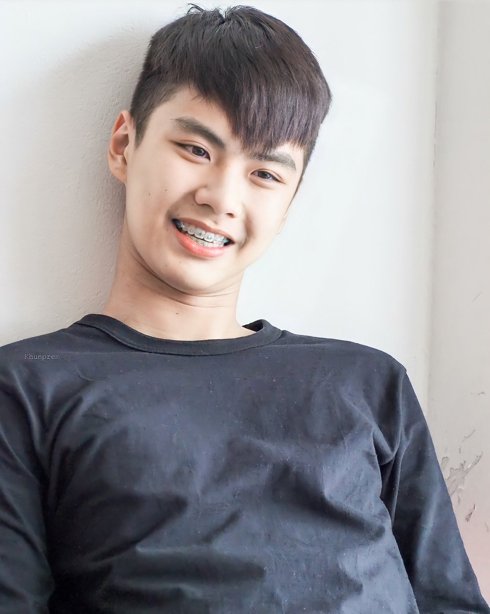 OhmPawatWorld's tweet photo. I'm inlove with him. No questions asked.🧡
@ohmpawatt
@Ohmpawat_Family
#OhmPawat #Pound #WarOfHighschool #OhmPawatChittsawangdee #OhmPawatworldwide #OhmPawatworld #Ohmpawatt #BLactor #ThaiBL #GMMTVActor #ThaiActor #Ohm #OhmPawatfan #ยิ้ม5พันของโอมภวั https://t.co/7U2v0zpudW