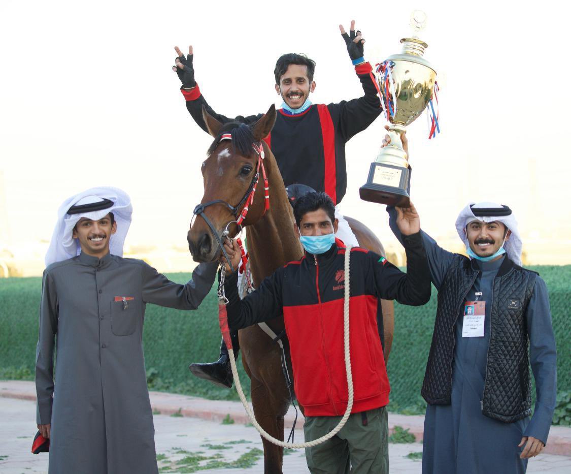 المركز الأول لنا صار  روتين 
ما فيه مركز فوق الأول نجيبه ؟