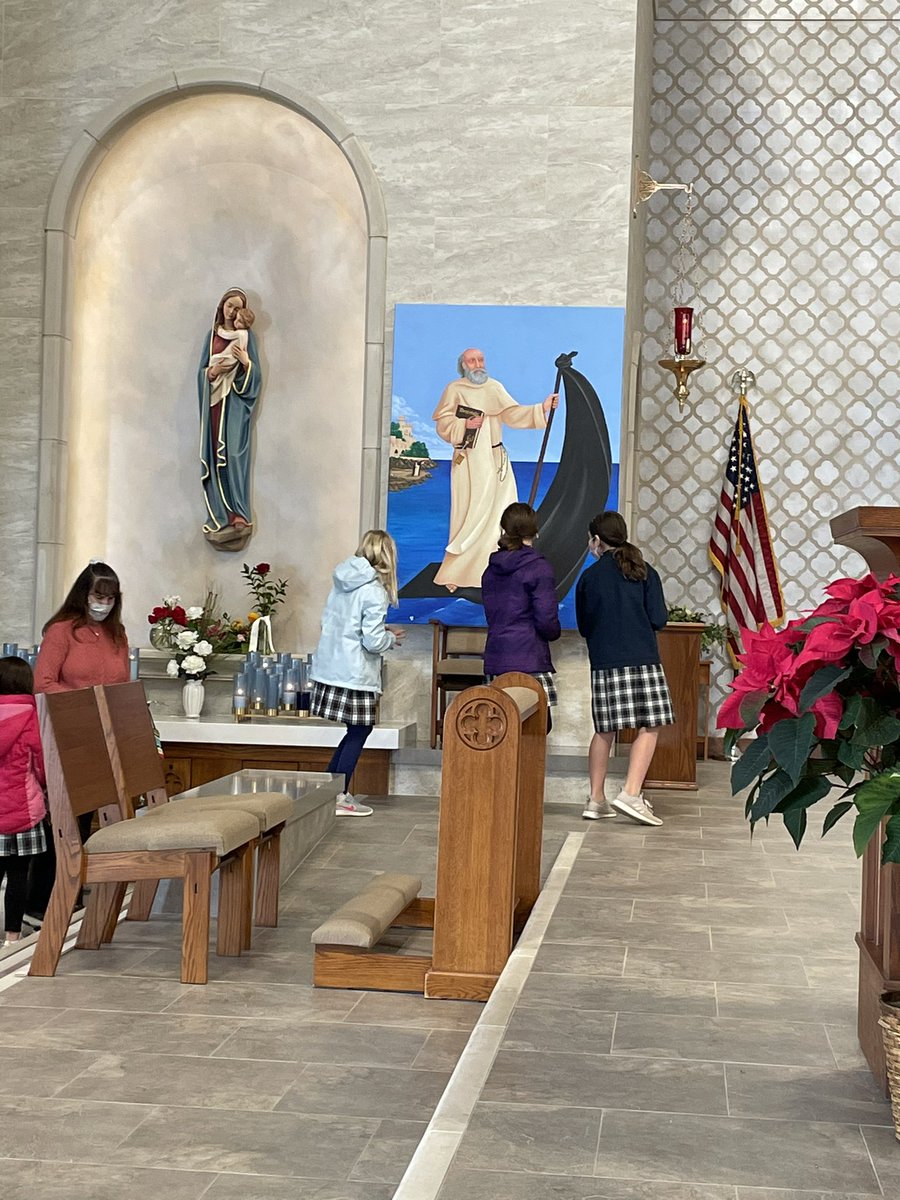 SienaSaintsICT's tweet photo. Yesterday, we received one more Christmas gift as Mrs. Wallace revealed new portraits for our lobby. St. Rose of Lima and St. Raymond Penyafort have amazing stories of faith! Pray for us St. Rose and St. Raymond! https://t.co/Rtu048CPgk