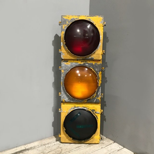 C3PO:. Gold, king shit 