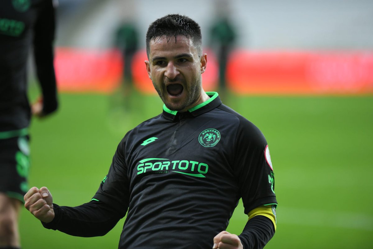 Ziraat Türkiye Kupası'nda Konyaspor, sahasında Gaziantep FK'yı 2-1 mağlup ederek çeyrek finale yükseldi.
⚽ 11' Anicic
⚽ 39' Ömer Ali Şahiner
⚽ 90+4' Muhammet Demir https://t.co/M17zpJ3e9m