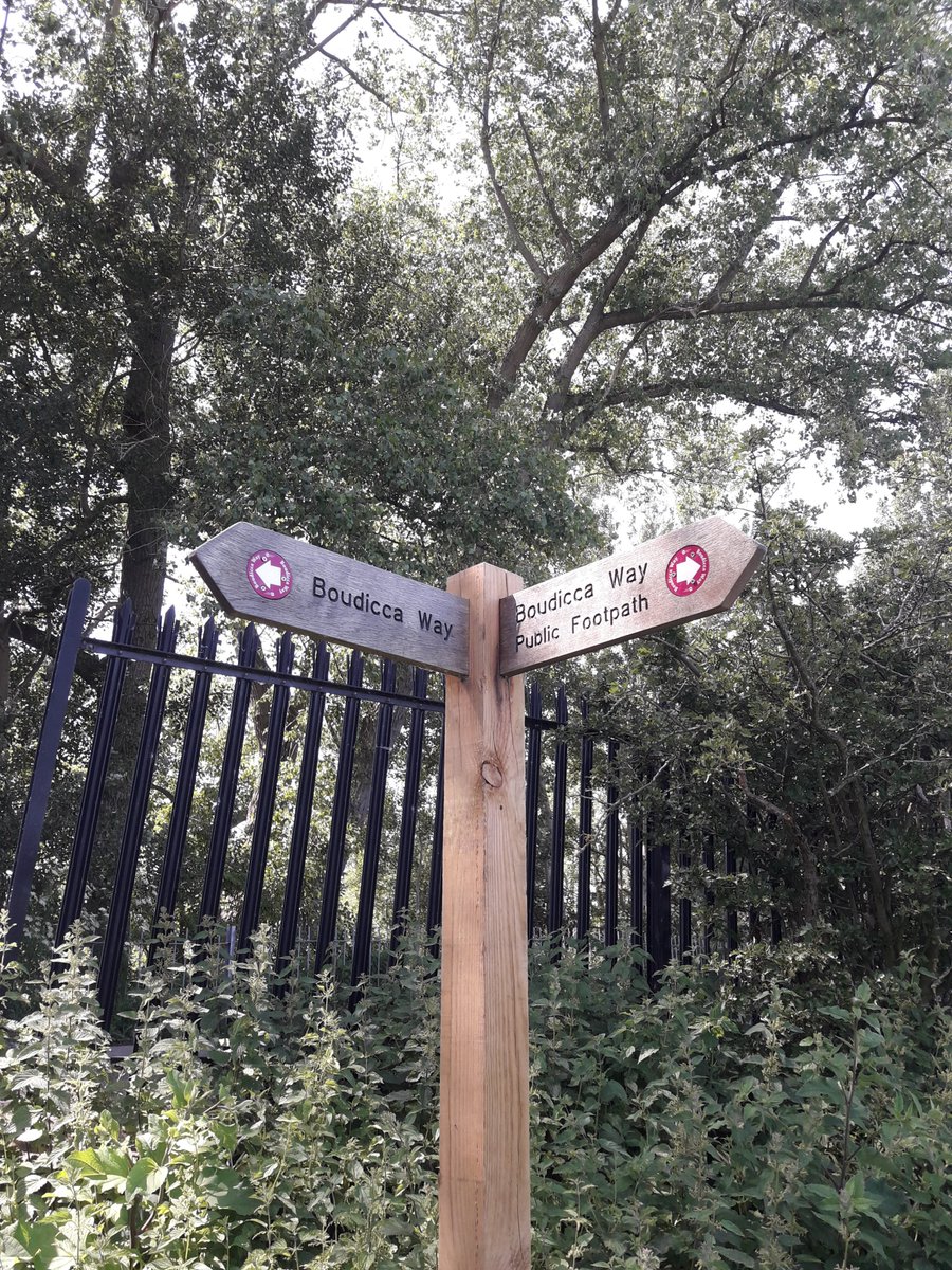 MyBigFreeLife's tweet photo. New blog available: https://t.co/cnCuYZoANH #boudiccaway #norfolkwalks #mybigfreelife https://t.co/ji2KI8mBC6