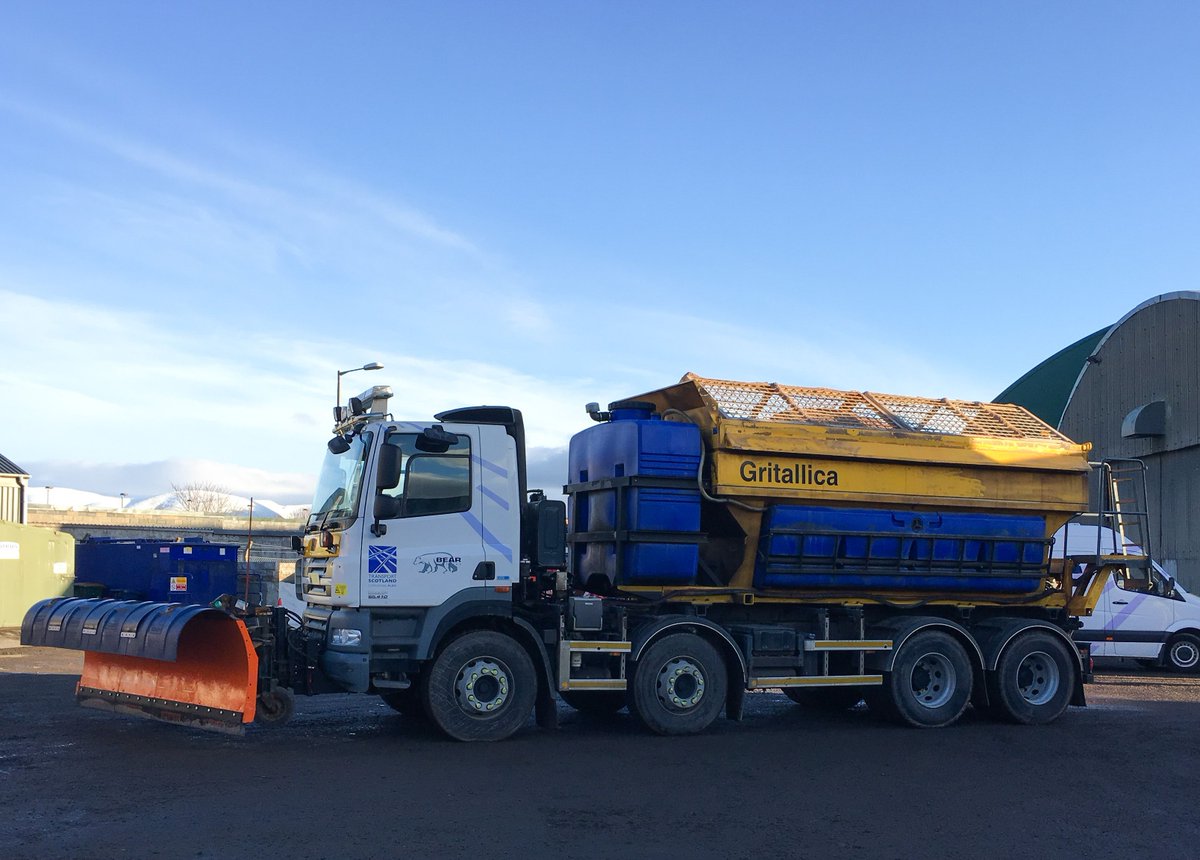 NWTrunkRoads's tweet photo. βοΈ A busy afternoon & night ahead for our teams in the NW! We'll have 41 gritters out across the network ensuring routes remain safe. Track the movement of #ReadySpreadyGo, #Gritallica & #SledZeppelin via @trafficscotland's gritter tracker map here: https://t.co/Hjiq7XY1Mg βοΈ https://t.co/rKgM4cbCUe