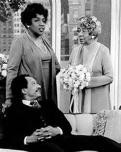 Charley58115169's tweet photo. 1892 Born 1/26 #ZaraCully  actress. Cully was best known for her role as Olivia 'Mother Jefferson' Jefferson on the #CBS sitcom #TheJeffersons, which she portrayed from the series beginning in 1975 until her death 2/28/1978 https://t.co/pPgwxs6zmL