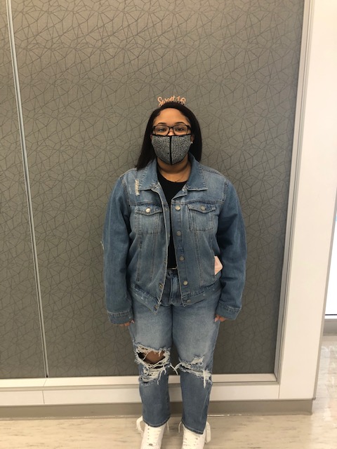 THSadvanceda's tweet photo. Antonio G and Saniyah G made the choice to start earning college credit in high school by joining the IB Diploma Class of 2023.  Come join them! https://t.co/BEIQaIsONm