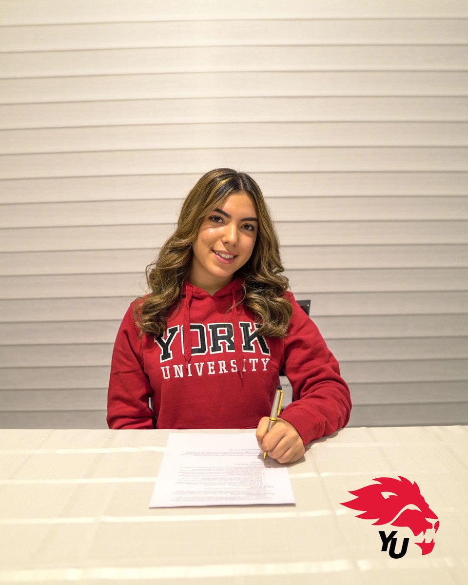 Congratulations to Grade 12 @Holy_Cross_News and <a href="/HCHawksFC/">Holy Cross Soccer ⭐️⭐️⭐️</a> senior Angela Gennaro who has committed to <a href="/yorkulions/">York Lions</a> for September 2021!! We are so proud of your hard work. <a href="/YCDSB/">York Catholic District School Board</a> <a href="/HolyCrossSAC/">Hawks Government</a>