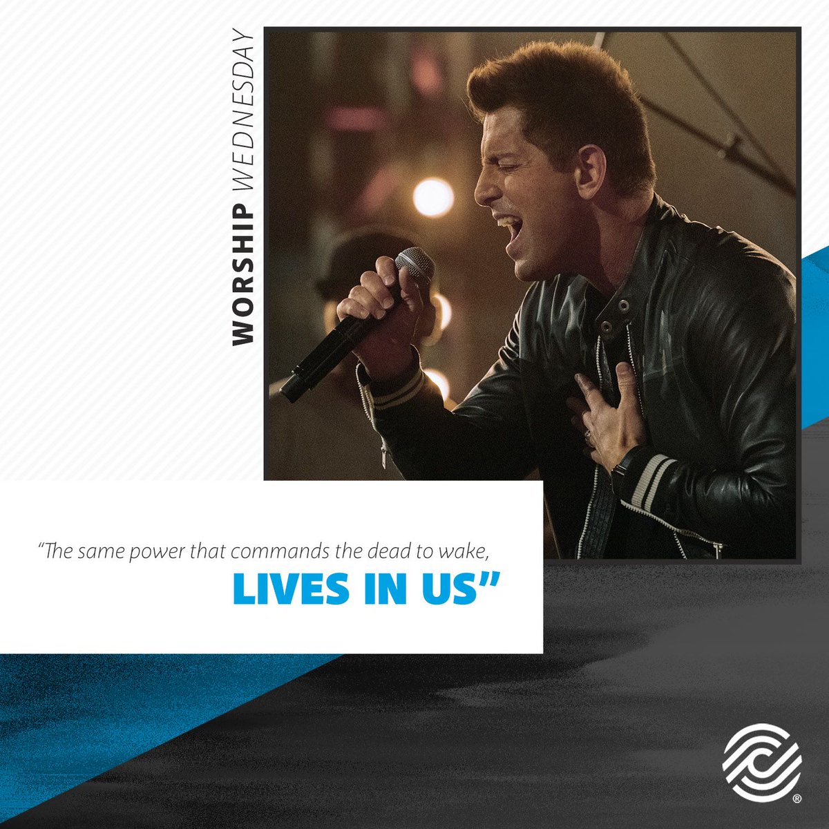 GMADoveAwards's tweet photo. #GMAWorshipWednesday #JeremyCamp @jeremycamp #SamePower 🖤🎶 @CCLI https://t.co/kI3cTz731f