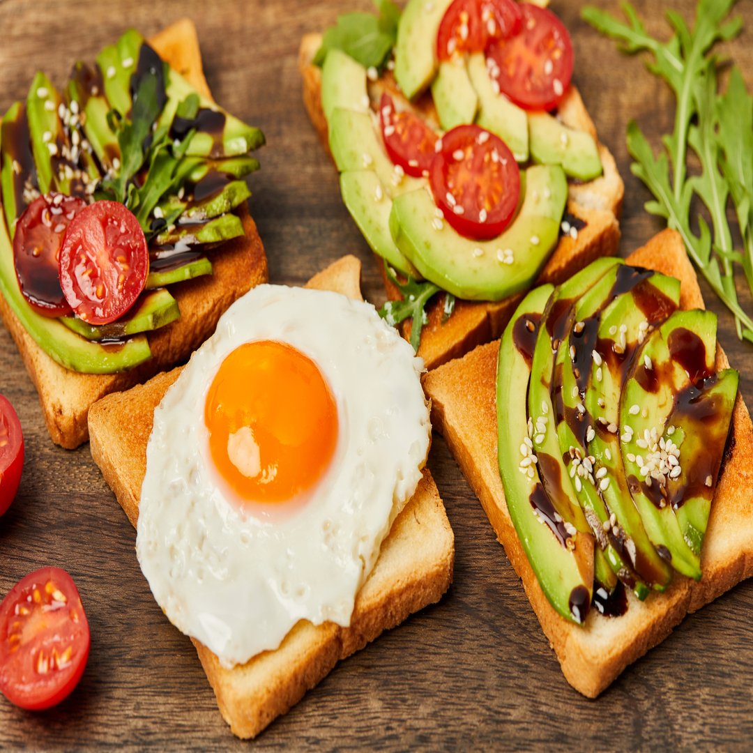 Hobeahuevos's tweet photo. ¿Sabías que el #huevo te ayuda a fortalecer tus defensas y puede ayudarte a prevenir los virus?
Una buena alimentación es una gran forma de fortalecer tus defensas y evitar muchas de estas enfermedades.
Descúbrelo aquí 👇 #Hobea
https://t.co/isGVtx26fa https://t.co/FXUmuTKevU