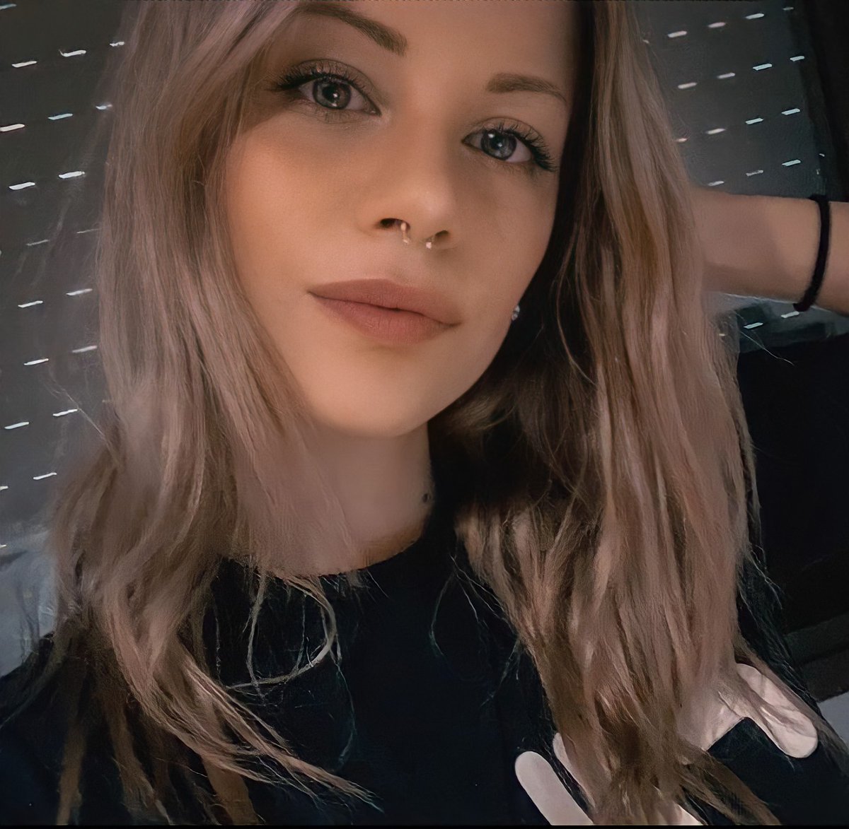 MikasaaAckerm4n's tweet photo. Buenos días estrellitas, la tierra les dice hola 💫 https://t.co/7mckgThuYT