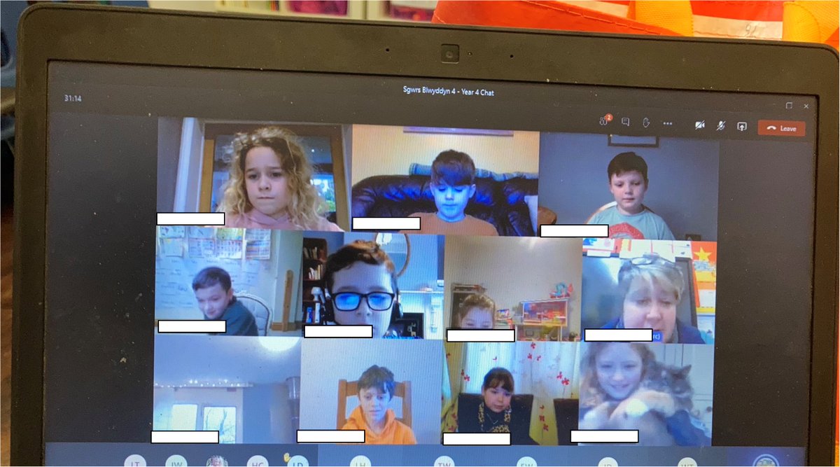 Blwyddyn 3 a 4 yn mwyhau sgwrs lles ar Teams bore ma. Roedd hi'n hyfryd eich gweld chi gyd.
Year 3 and 4 enjoyed their live wellbeing chat on Teams this morning. Lovely to see everybody.