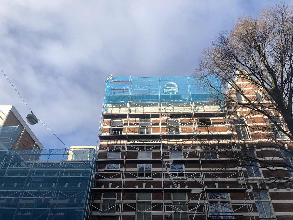 vandeVisch's tweet photo. Weer een mooi klus af gerond in het centrum van Amsterdam herstel van kozijnen en het totale schilderwerk. https://t.co/ZNWu3QXSjq
