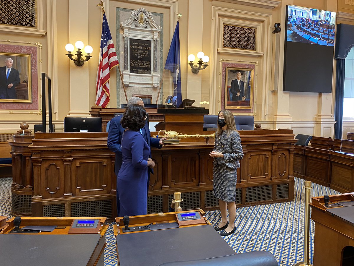 EFillerCorn's tweet photo. Today I had the honor of swearing-in our two newest members, Delegates @CandiKingForHD2 and @AWGNorfolk. Looking forward to working with them both to deliver for #HD2 and #HD90 and build a better Virginia. https://t.co/iAxItqneFG