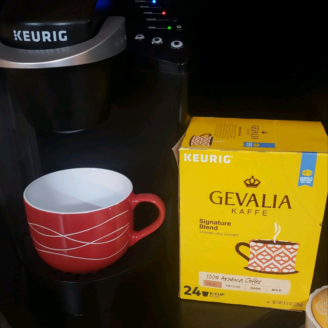 AmyLynnKG's tweet photo. #contest #complimentary #ThePerfectCup #Gevalia #GevaliaKaffe #GEVALIAxInfluenster @Influenster @gevalia https://t.co/OX1f4X0ZXs