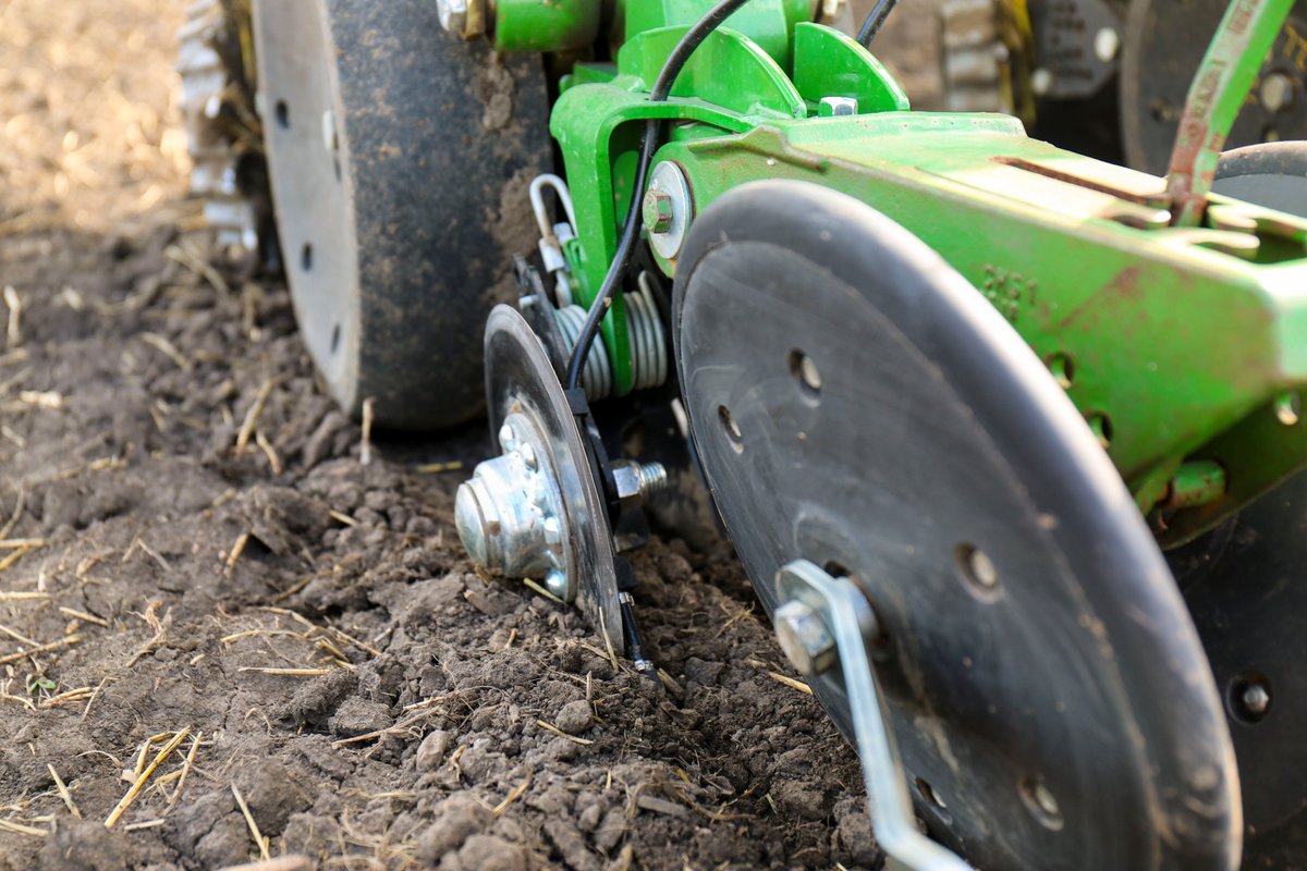 360 BANDIT for ideal nitrogen placement with your planter. Right now, you can get free shipping on your system. Talk to your 360 dealer. 360yieldcenter.com/products/360-b…