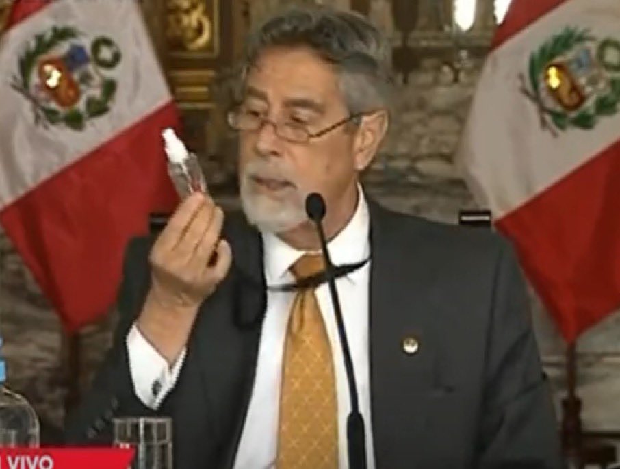 inoesasi's tweet photo. Sagasti nos invita a usar los dispensadores con alcohol // Todo el Perú https://t.co/TRuiuNZ7nZ
