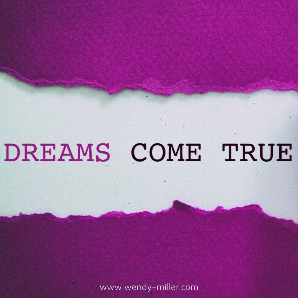 SoloMomCoach's tweet photo. Hey mamas! I know you're watching your kids with their big dreams and encouraging them to chase after them. But what about your dreams? What dreams do you have? And what are you doing to make them come true? Share your dreams and at least one step you'll… https://t.co/rbjfvmM49Q https://t.co/dqh50r0sls