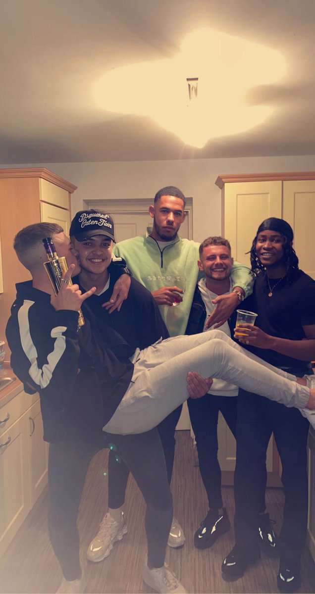 AdamSmithh11's tweet photo. This is my brother through thick and thin. No one is doing anything, that this quality young man wouldn’t do for us. Love you bro x https://t.co/RTBa7TQSWX