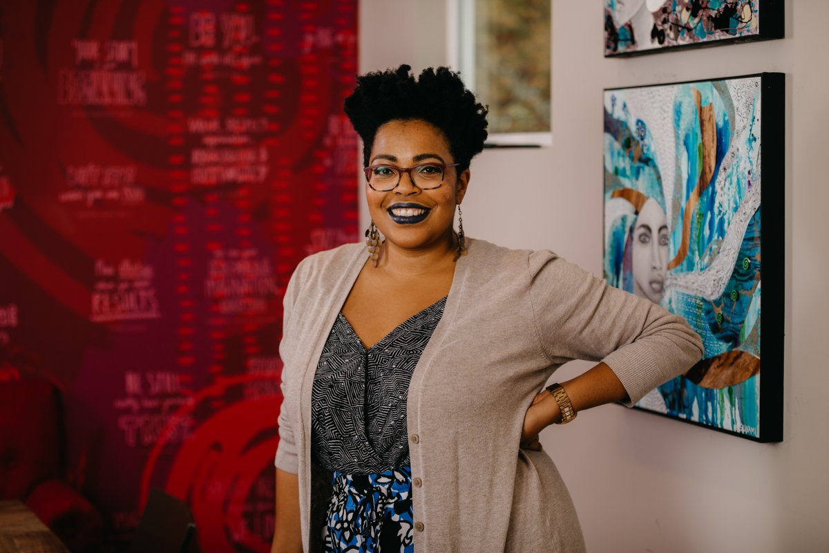 zorashouse614's tweet photo. Congratulations to our Founder and *official* full time CEO, LC Johnson! 💃🏾💕
https://t.co/FezbHDYJAe
#ZorasHouse #ZorasHouse614 #ForZora #WomenOfColor https://t.co/wLRlZb6r6g