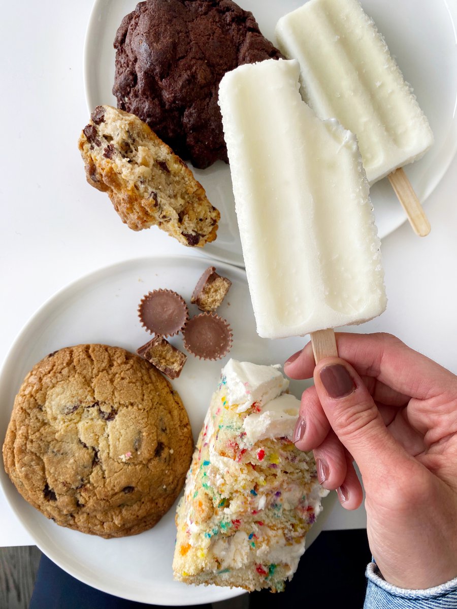Whole_Fruit's tweet photo. @veggiesandchoco took her sweet tooth to another level and we're here for it.🍬 https://t.co/bU47Qqo4q0
