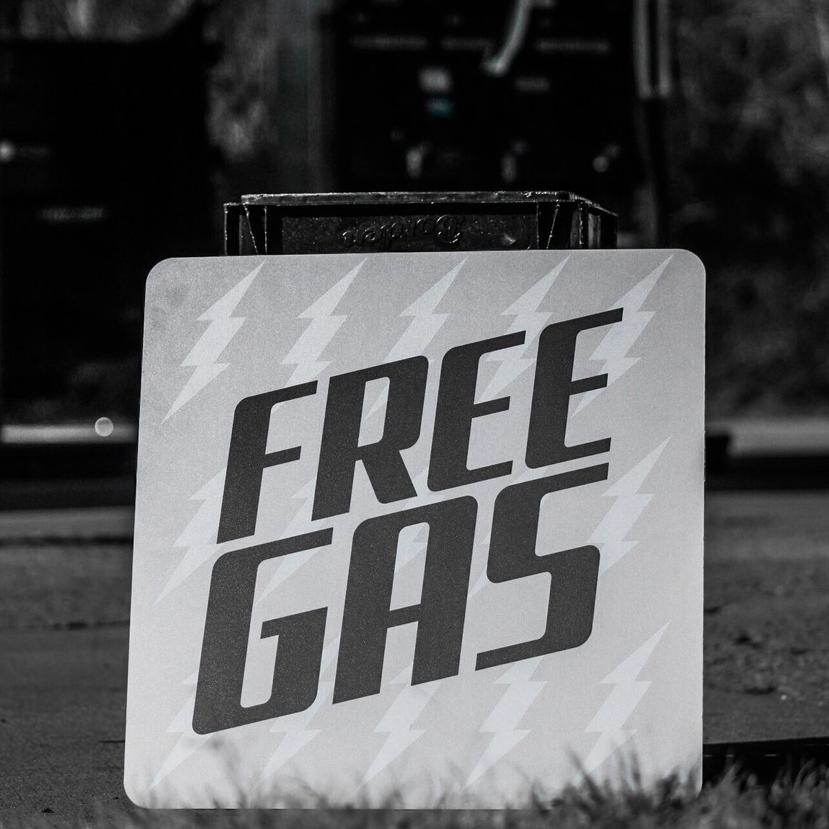 differentnash's tweet photo. FREE GAS ⛽️ ⛽️
This Saturday morning, we will be giving away gas to the first 150 people to show up to Victory Gas Station in Old Hickory, TN!
If you would like to serve with us..shoot us a DM!
#DoingDifferent #DifferentChurch https://t.co/3ehPMNYlUG