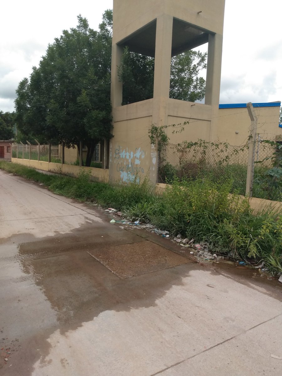 diegoormachea's tweet photo. @AguasdelNorteok  hace más de 6 meses q está roto y los vecinos reclaman pero nos piden nro d catastro y la esc es la q tiene y está cerrada pedimos pronta solución a la perdida d agua potable @LMGarciaSalado es en B° Sta Cecilia sobre calla artidorio creseri https://t.co/aAztpb73Ov