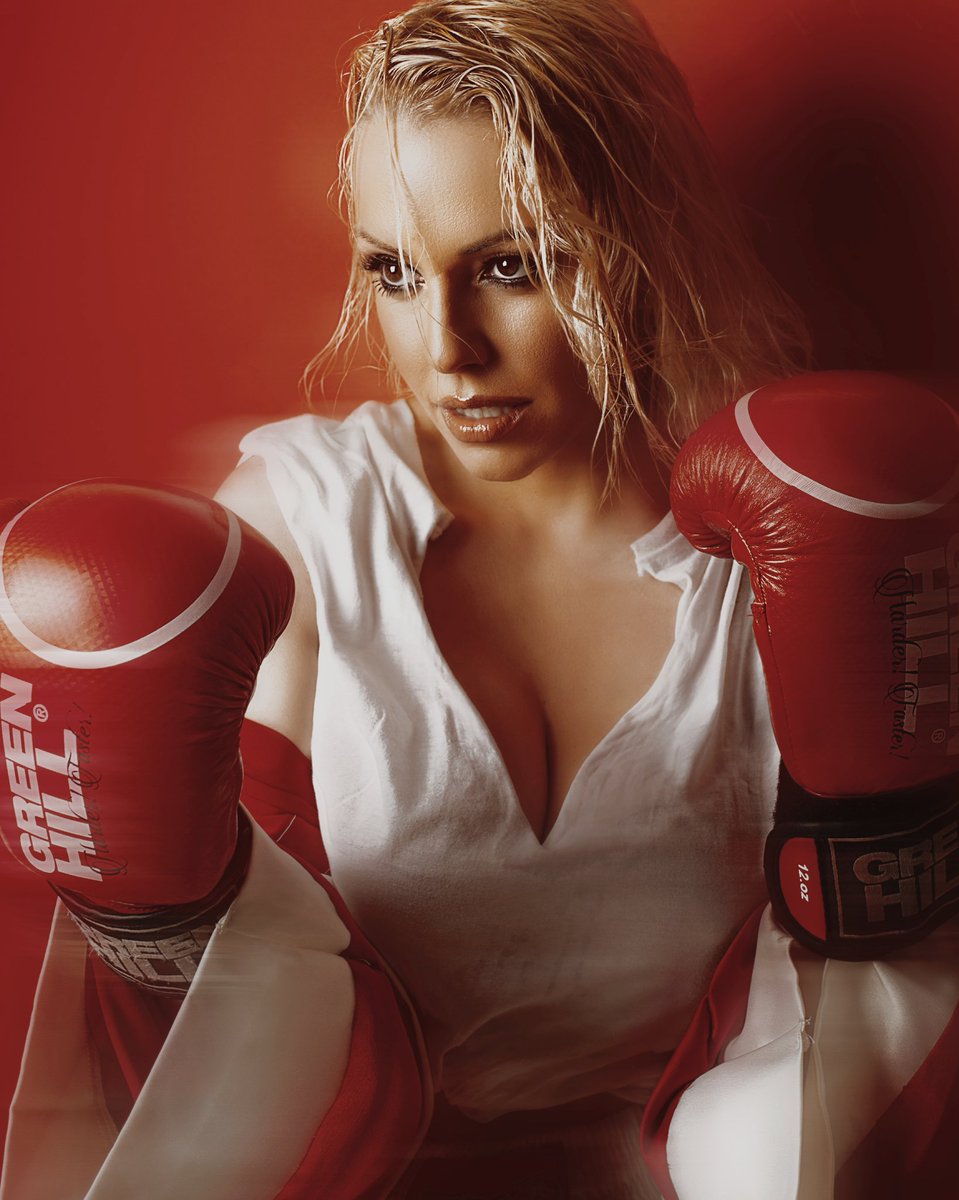 Watch me rise
See me fall
Bring me down
I've seen it all
youtu.be/Lk_3PhZePcQ