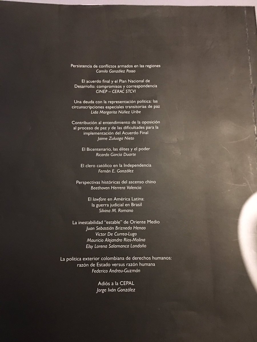 BriznedaJuan's tweet photo. Mejor tarde que nunca

Recién tengo en mis manos la Revista Foro de diciembre 2019. Publiqué allí un artículo con grandes colegas:

@DeCurreaLugo @Maorios94 y Lorena Salamanca

Exploramos como de costumbre lo que sucede en una región que nunca deja cerrar el ojo: Oriente Medio. https://t.co/oiiHcmYaBj