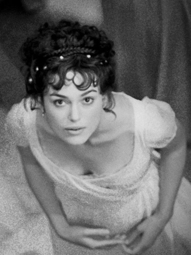 bestofpandp's tweet photo. elizabeth bennet — daphne bridgerton 🤍 https://t.co/9UwJ4FSIPy