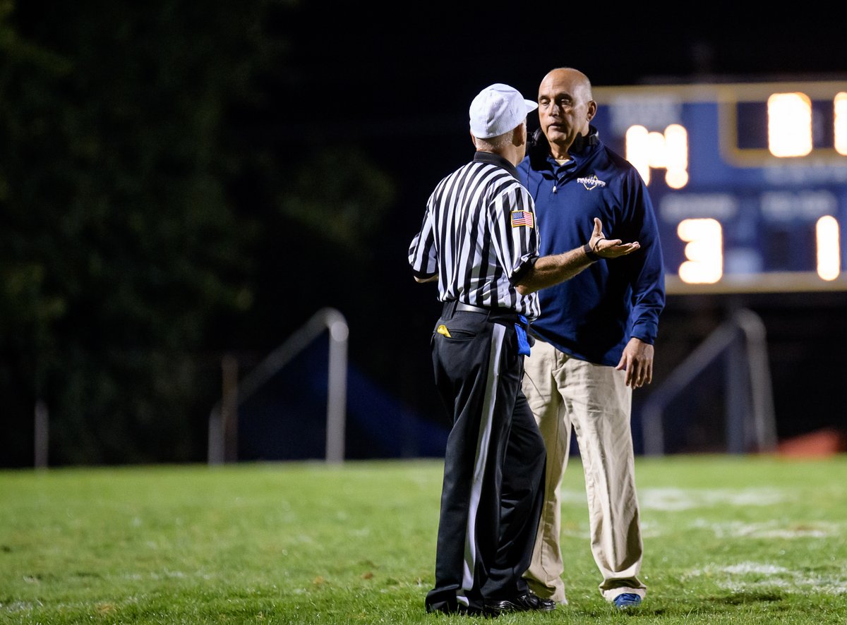 westernpasports's tweet photo. Best wishes to @FRPantherSports head football coach Greg Botta on news of his retirement from coaching. 27 seasons developing future leaders, 177 career wins, 7x conference champ, WPIAL and PIAA Champion. #respect 🏈🏆🐐 @FRSDPanthers @FRGameday https://t.co/29IrIaiKTn