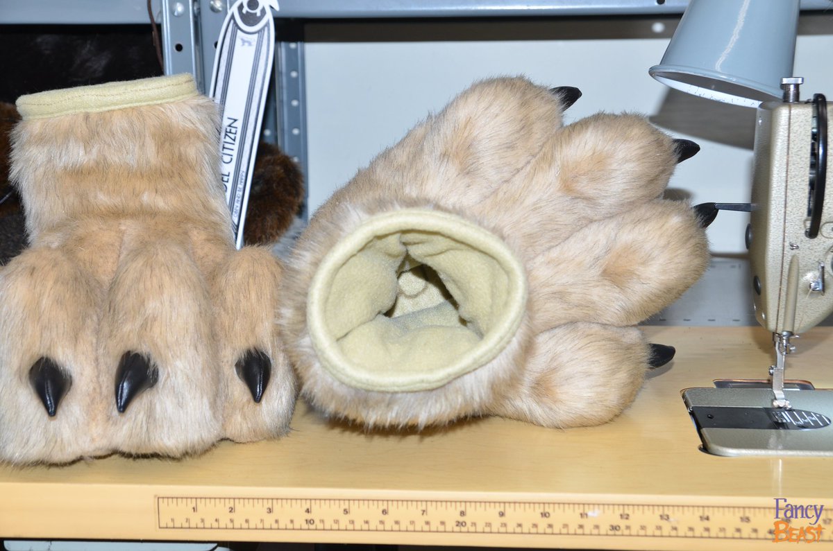 fancybeastsuits's tweet photo. Hey! Sorry about that Twitter hiatus, 2020 was a year... Check out my new indoor footpaw design! #WIPWenesday https://t.co/BgCAtQTCn2