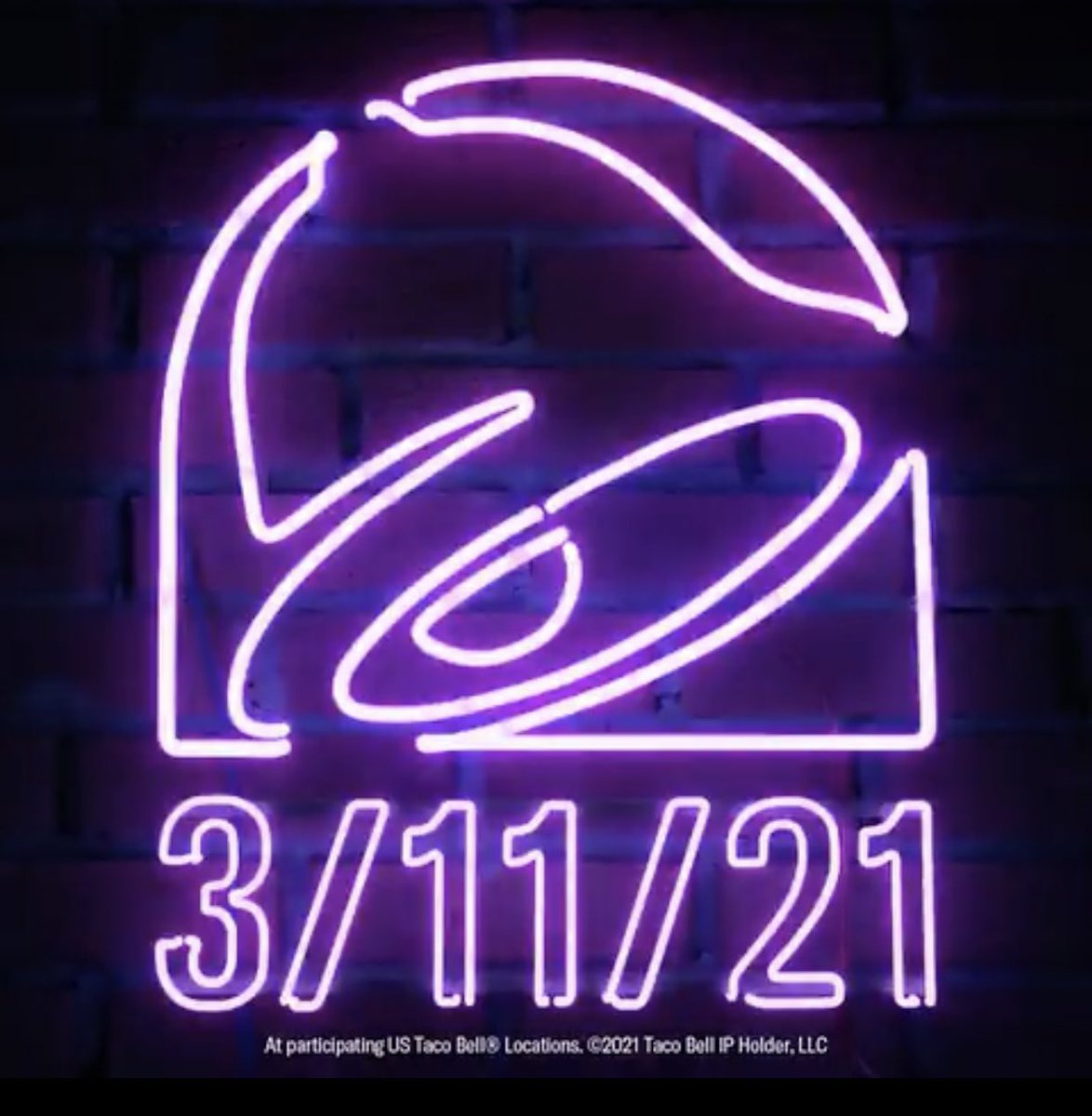 mogirlprobs's tweet photo. TACO BELL IS BRINGING BACK POTATOES ON MARCH 11th THIS IS A PSA https://t.co/DbxjsBxpQm