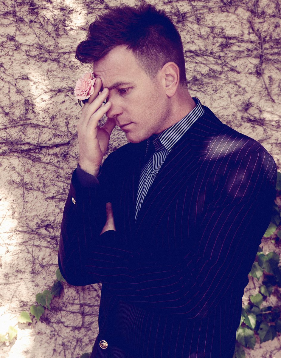 Ewan McGregor and Hayden Christensen twinning, a thread.