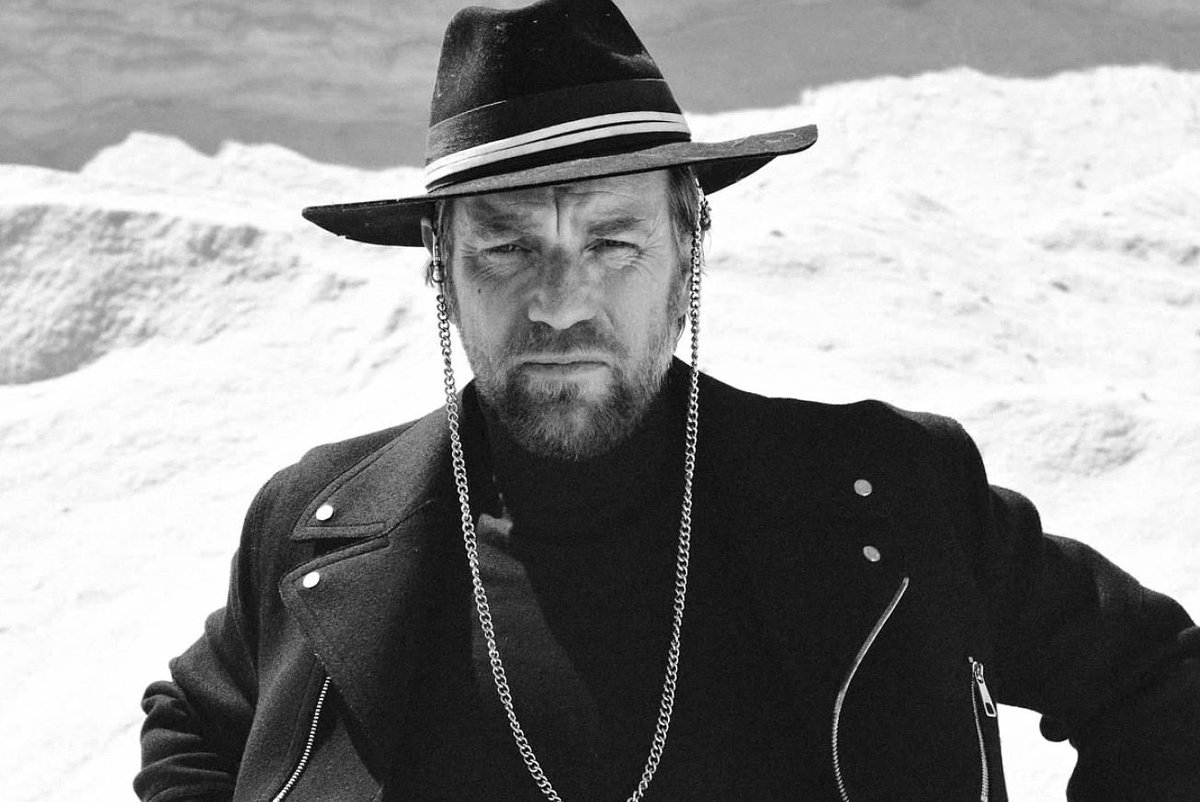 Ewan McGregor and Hayden Christensen twinning, a thread.