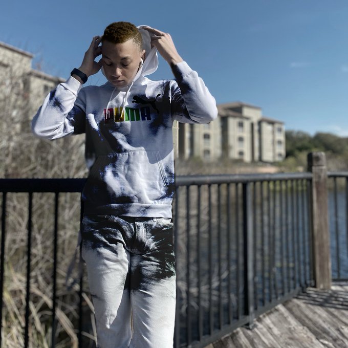 Clear your mind ???♂????♂????♂? #gay #lgbt #photography https://t.co/0zHPWRtkLW