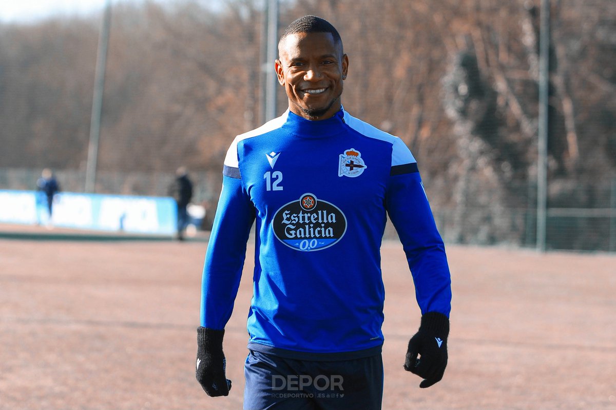 CBeauvue's tweet photo. Getting that work in! β½ππΎπͺπΎ #CB12 #SameAmbition https://t.co/AMSkdzcirD
