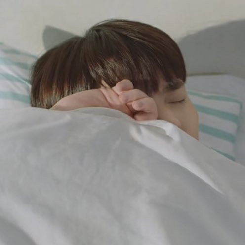 minectr_'s tweet image. เมี๊ยวๆแมวตื่นนอน