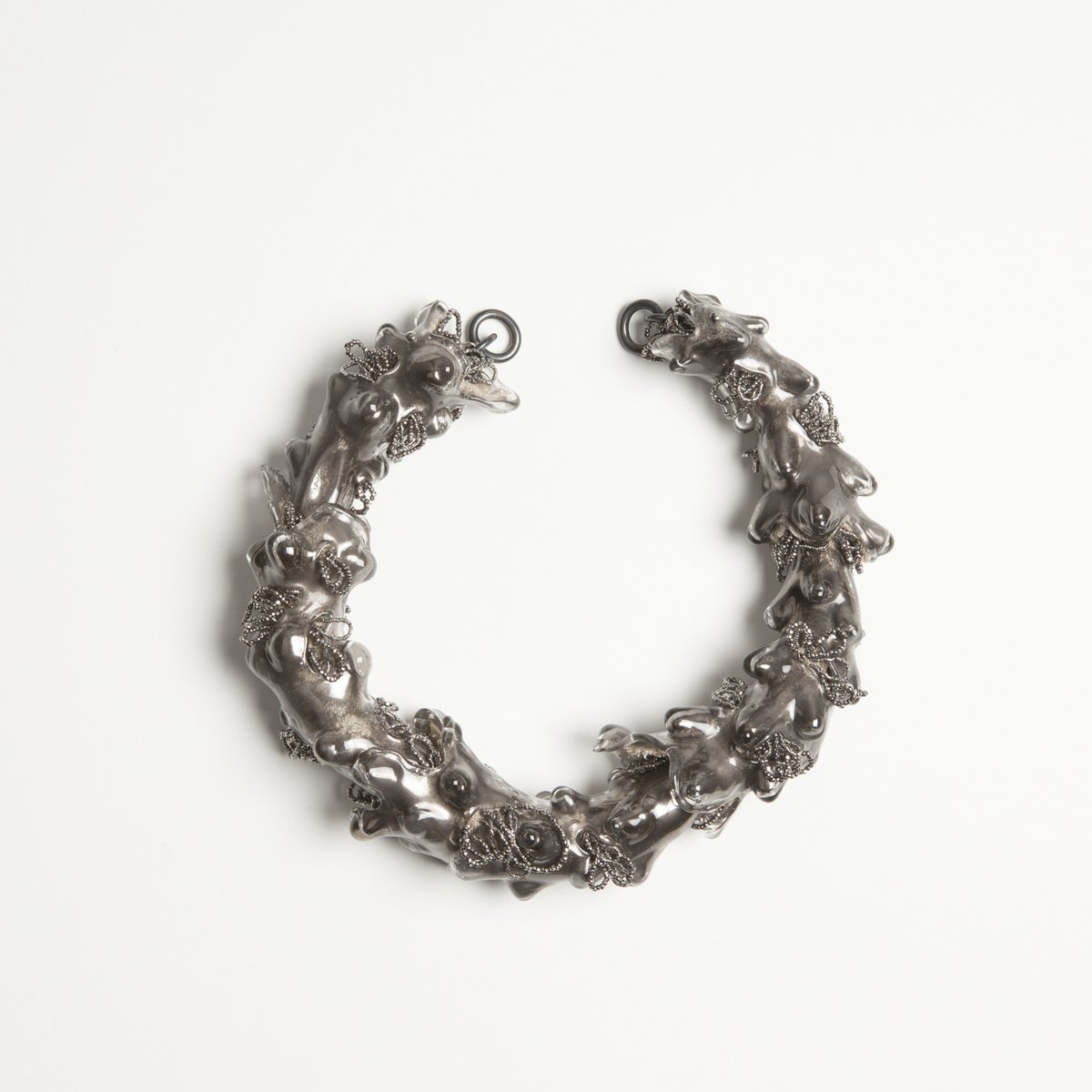 mimauseful's tweet photo. The #WaddenSea is the inspiration for this striking neckpiece by Dutch visual artist #EvertNijland. @KarislouSirak looks in more detail at this stunning piece of jewellery from the #MiddlesbroughCollection in #CollectionReflection: https://t.co/MTsq5Q6iVL #jewellery #WearableArt https://t.co/gLrEK8RKx8