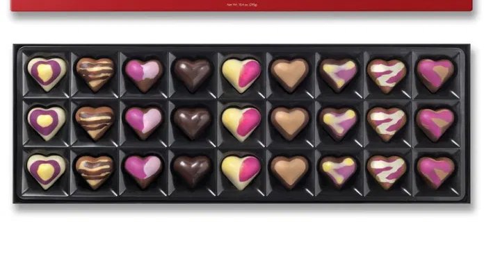 #WIN! A Valentine’s chocolate box. To enter, simply RT, tag a friend and see more here - theweekendpages.com/competitions/w…

#WINITWEDNESDAY
