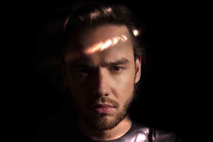 malikpaynerosse's tweet photo. Liam Payne cambio su layout y biografía que significa esto que se viene algo nuevo, el dijo que 2021 ibamos a tener nueva música 

YA ENTRÉ EN PÁNICO https://t.co/d7mZlfWSke