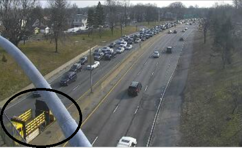 GregRice1010's tweet image. It's a #CrossIsland CRAWL!

The @1010WINS Jam Cam shows 👷‍♀️🚧👷‍♂️ northbound near Union Turnpike funneling everyone into one right lane, JAMMING you back to #BelmontPark.

@WINSTRAFFICNYC